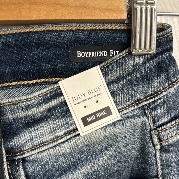 Judy Blue boyfr jeans - Picture 4 of 4